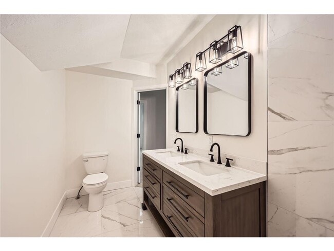 Building Photo - 1300 County Rd 6