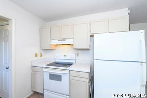 Building Photo - 206 McCoy