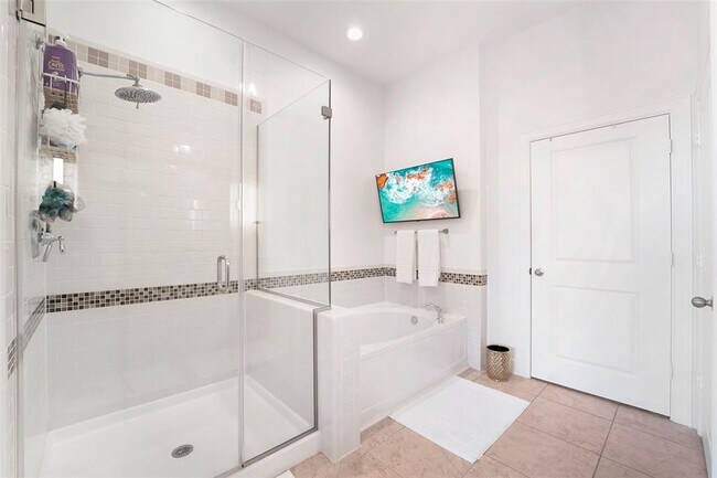 Building Photo - 17040 W Farm To Market 1097