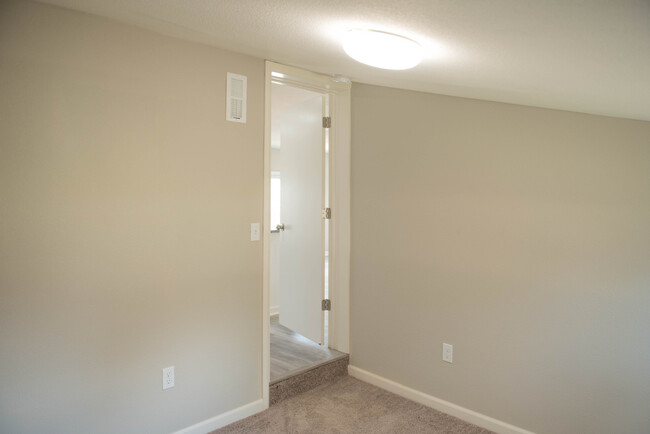Building Photo - Remodeled house, yard, Granite, Stainless ...