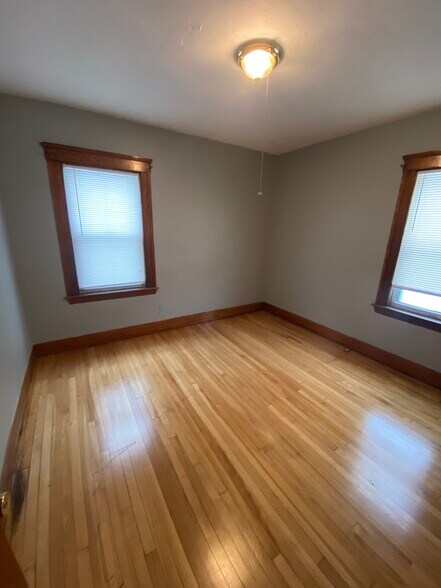 Building Photo - 356 Chandler St