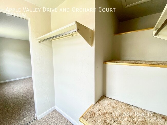 Building Photo - 710 Apple Valley Dr