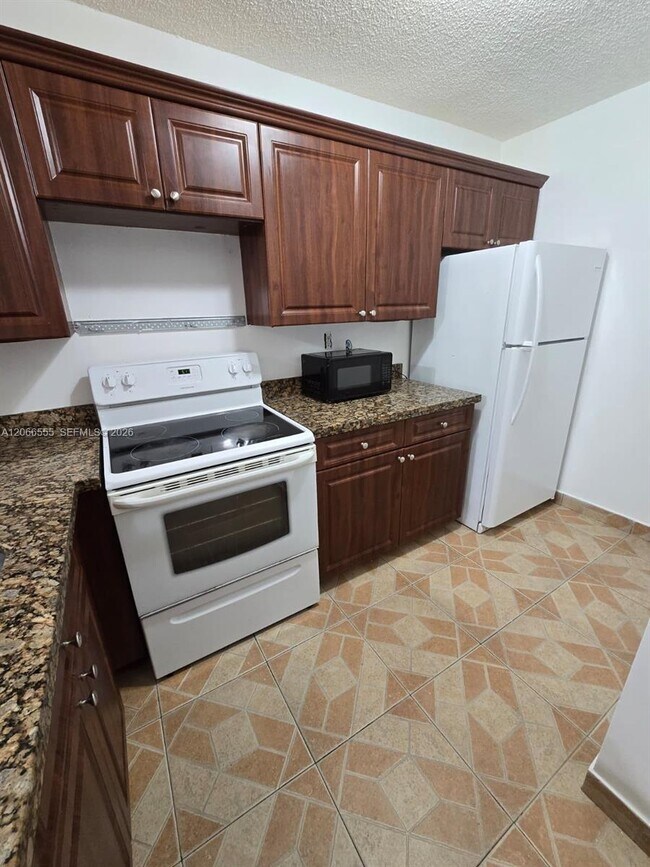 Building Photo - 15620 SW 80th St