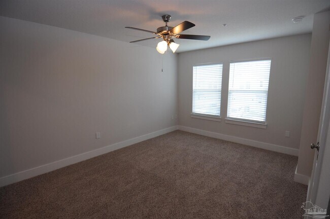 Building Photo - 1535 Iroquois Ct