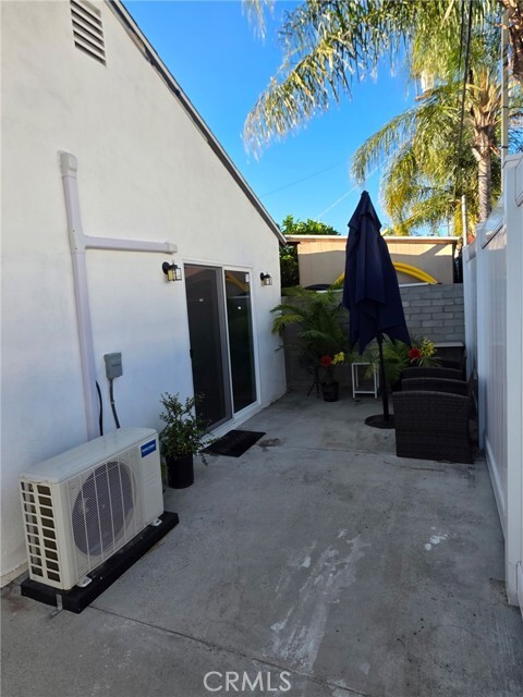 Building Photo - 6024 Ensign Ave