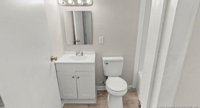 Building Photo - 164 Happy Valley Rd