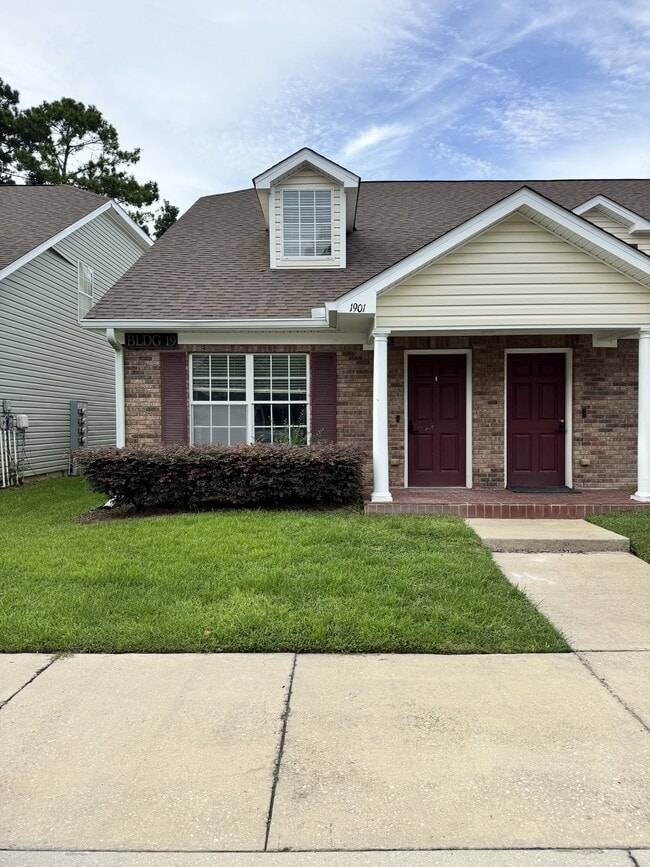 Primary Photo - 4434 Gearhart Rd