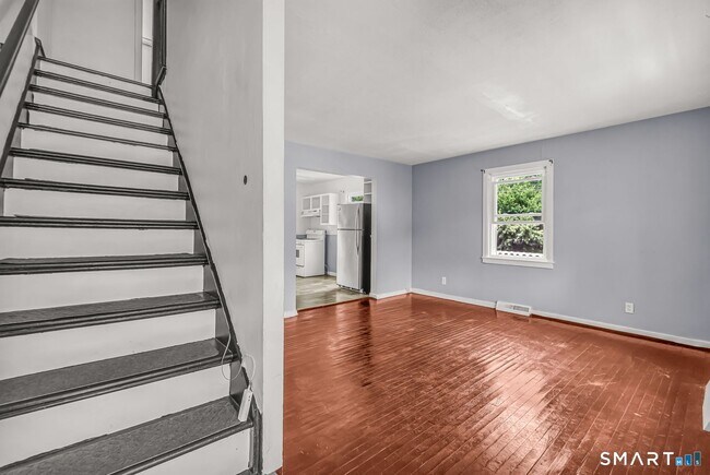 Building Photo - 591 Pearl Harbor St