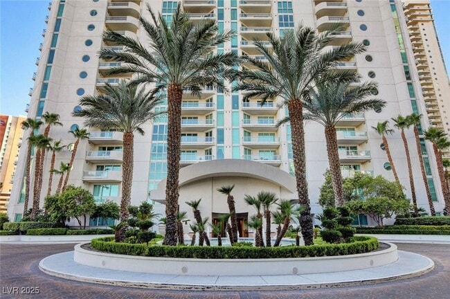 Building Photo - 2857 Paradise Rd