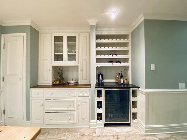 Building Photo - 680 N Lake Shore Dr