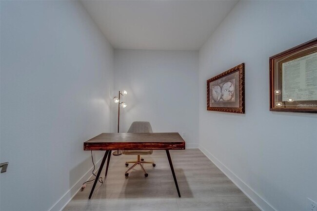 Building Photo - 400 150th Ave