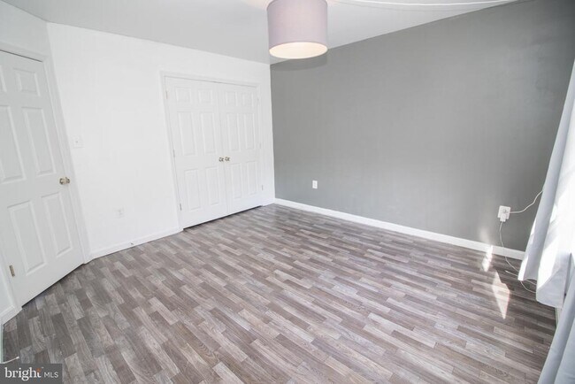 Building Photo - 45567 Bethson St