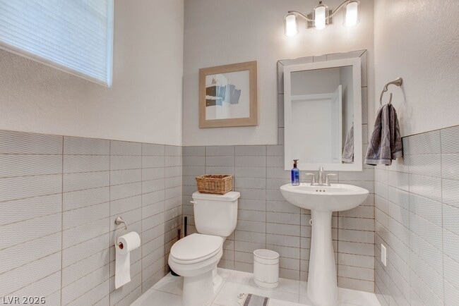 Building Photo - 8580 Luse St