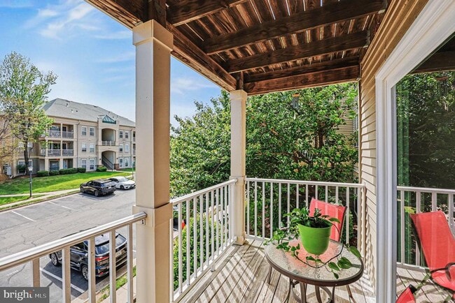 Building Photo - 1067 Gardenview Loop