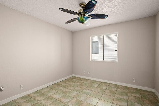Building Photo - 185 Segovia Way