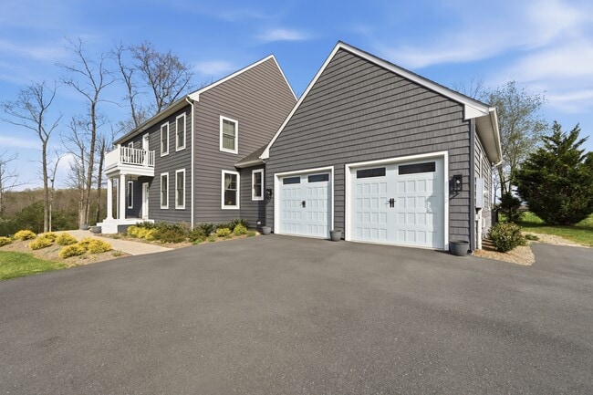 Building Photo - 115 Reliance Woods Dr