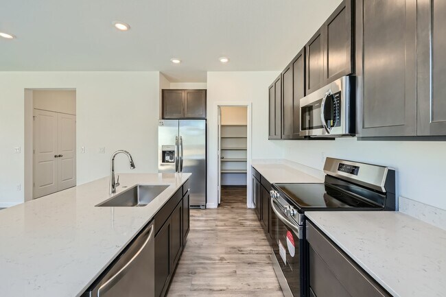 Building Photo - 24325 E Ohio Dr