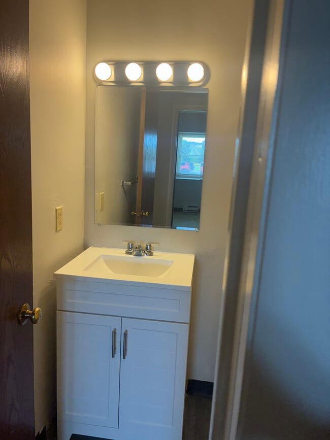 Building Photo - Festival Gardens