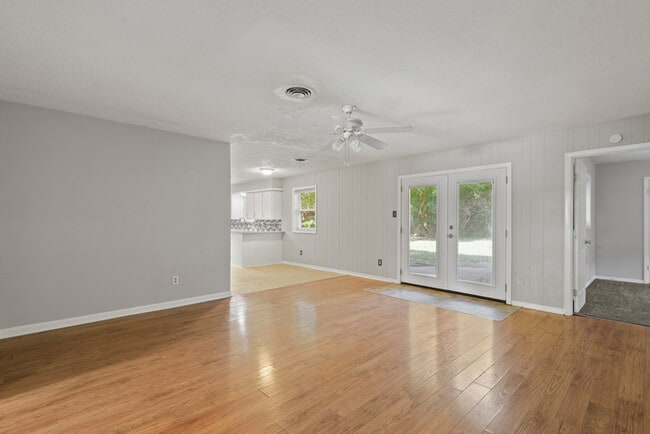 Building Photo - 1510 Narcille St