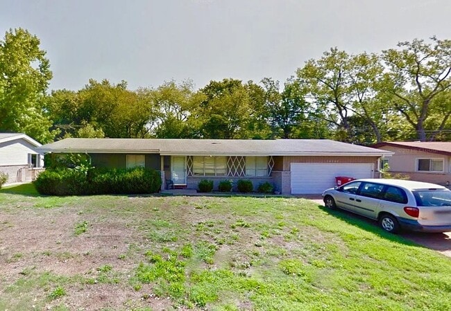 Primary Photo - 10700 Vorhof Dr