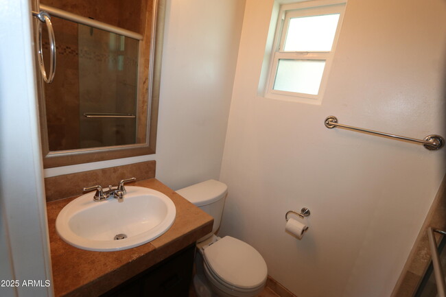 Building Photo - 6907 E Earll Dr