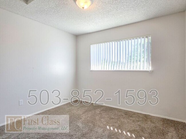 Building Photo - 1364 NE 186th Ave