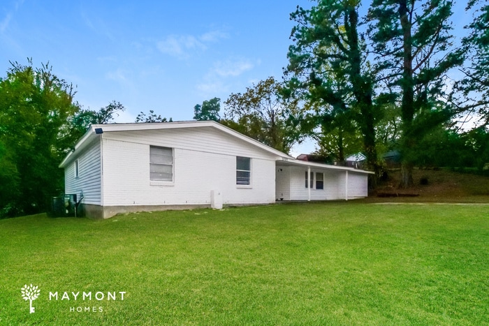 Primary Photo - 3701 Kipling Ave