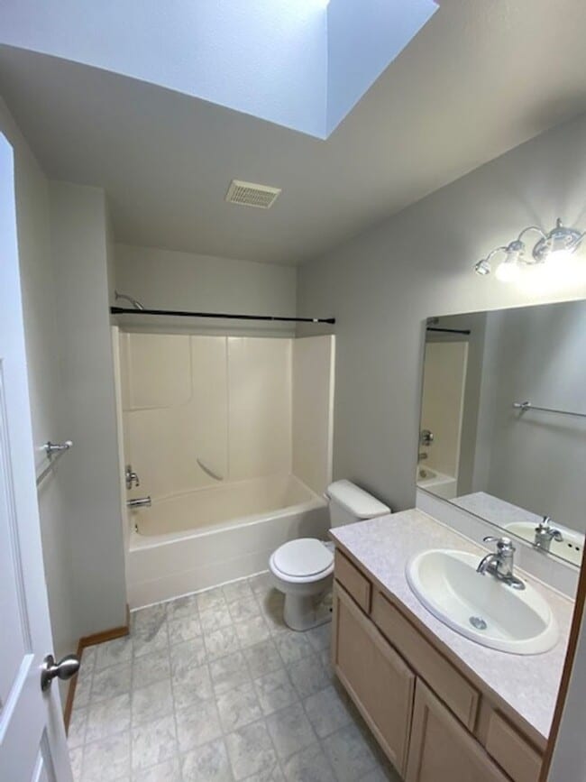 Building Photo - Beautiful 4 bed 3 bath Home Coming Soon!