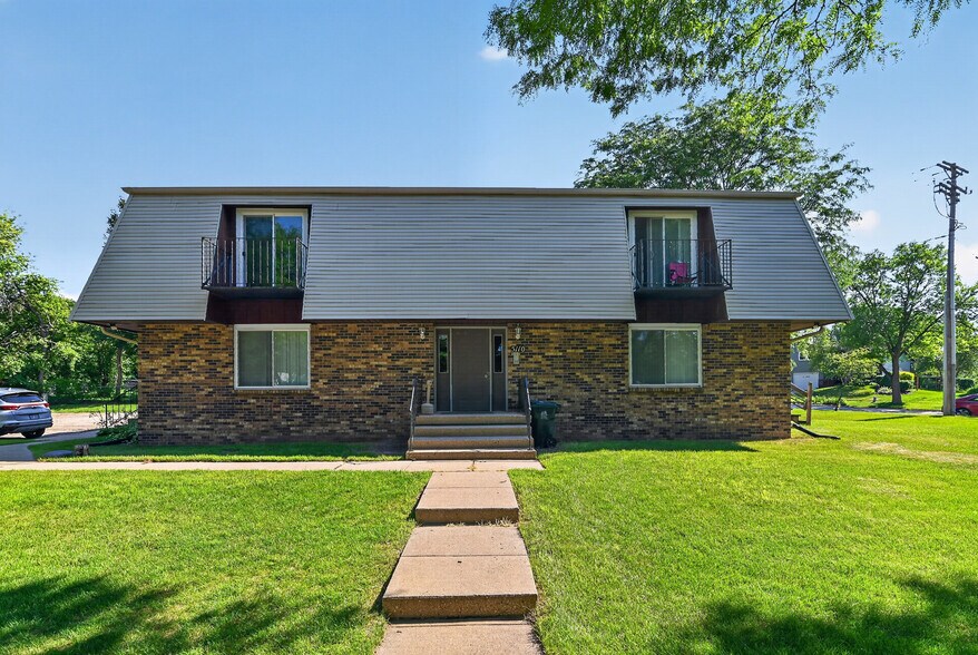 Building Photo - 5110 Pebblebrook Dr