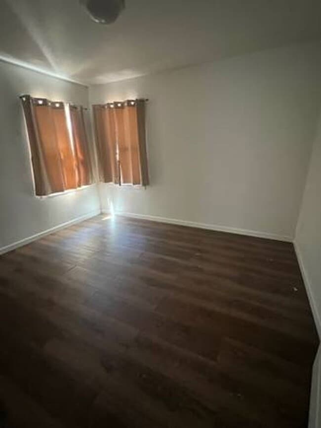 Building Photo - 441 Brockmann Dr