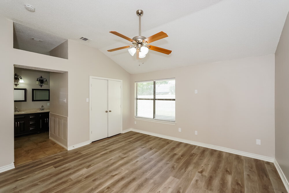 Building Photo - 2119 Cold Springs Dr