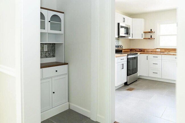 Building Photo - 3351 Black Oak Cir