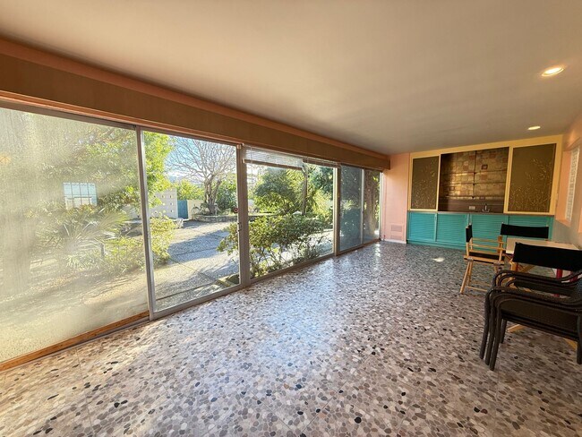 Building Photo - Luxury Upper Piedmont Estate