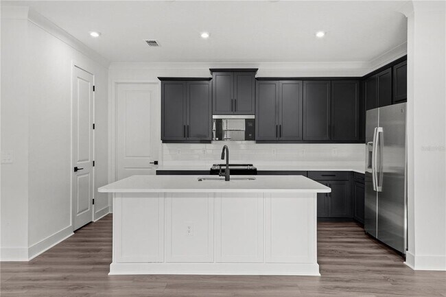 Building Photo - 3778 Maxwell Park Dr
