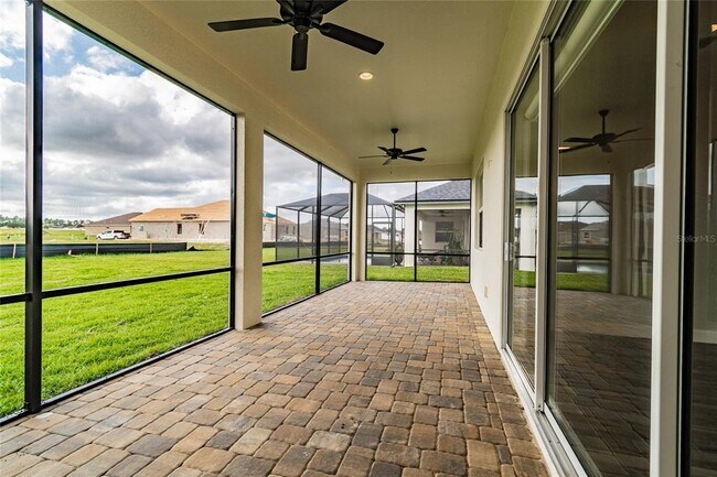 Building Photo - 6753 Bentridge Dr