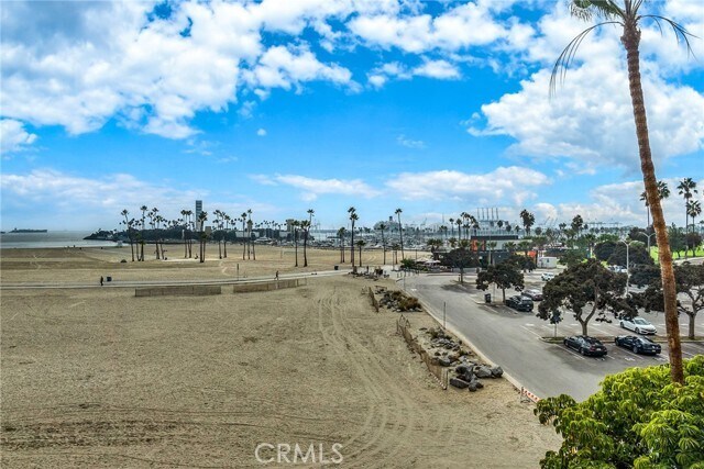 Building Photo - 850 E Ocean Blvd