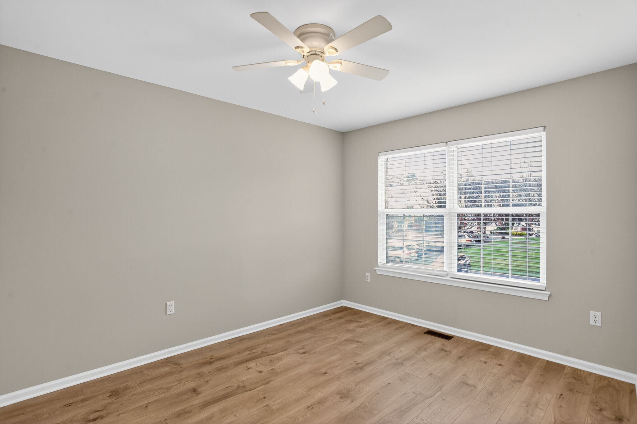 Building Photo - 2801 Harvard Ct