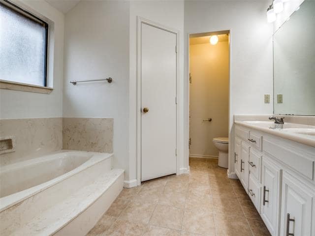Building Photo - 4525 Ringgold Ln