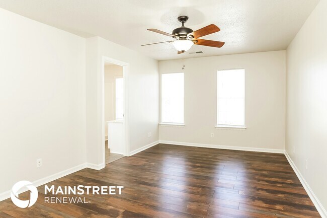 Building Photo - 1015 Highstone Dr