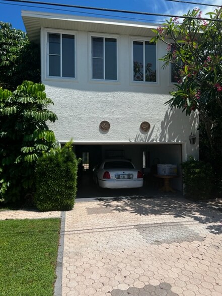 Building Photo - 513 55th Ave