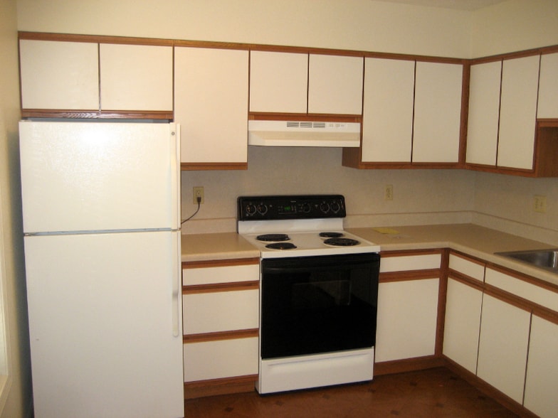 Building Photo - 1826 Lower Ridgewood Blvd