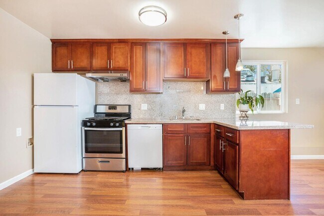 Building Photo - 1215 San Pablo Ave