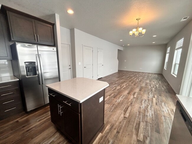 Building Photo - Stunning 3 Bed, 2.5 Bath Home in Spokane Valley!