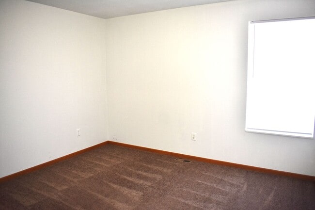 Building Photo - 11789 Ridgeway Dr