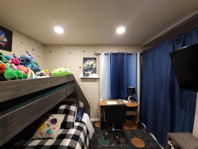 Building Photo - 13562 Vellanto Way