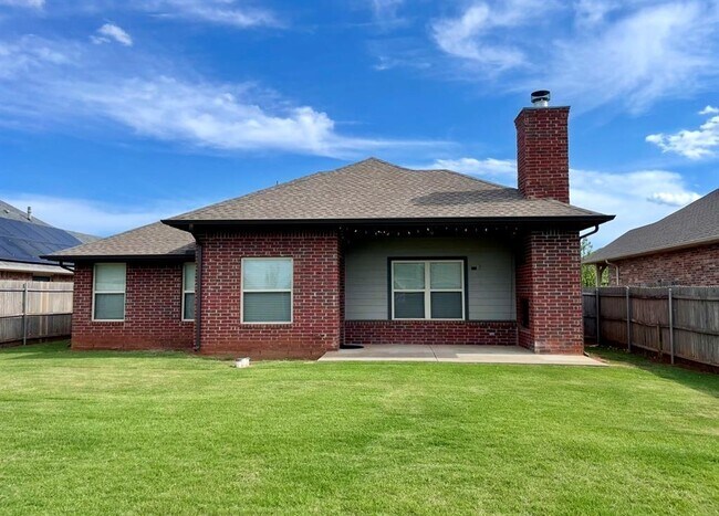 Building Photo - 8109 NW 160th Terrace