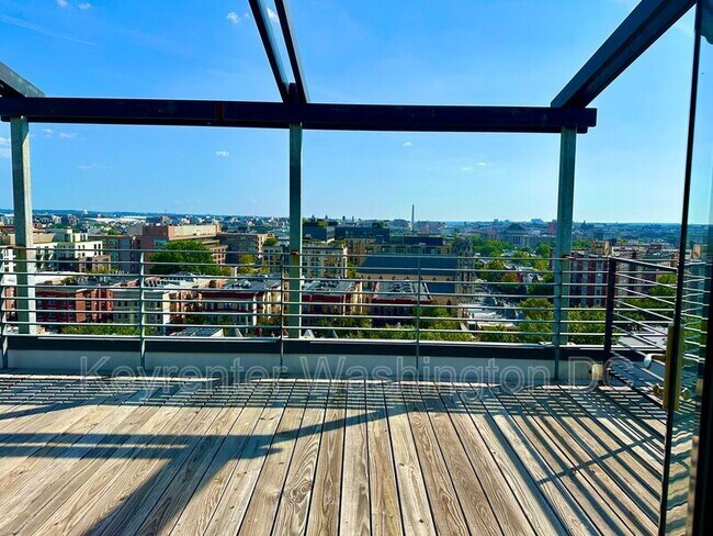 Building Photo - 1460 Belmont St NW