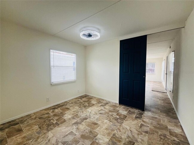 Building Photo - 550 Woodpecker Pike