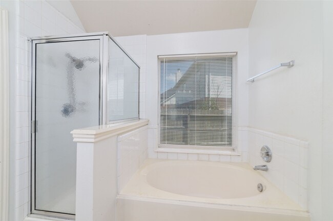 Building Photo - 8207 Aliso Canyon Ln