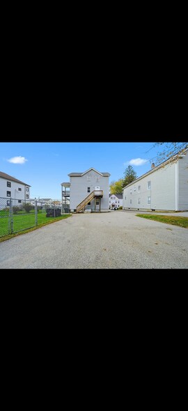 Building Photo - 31 Whitcomb St